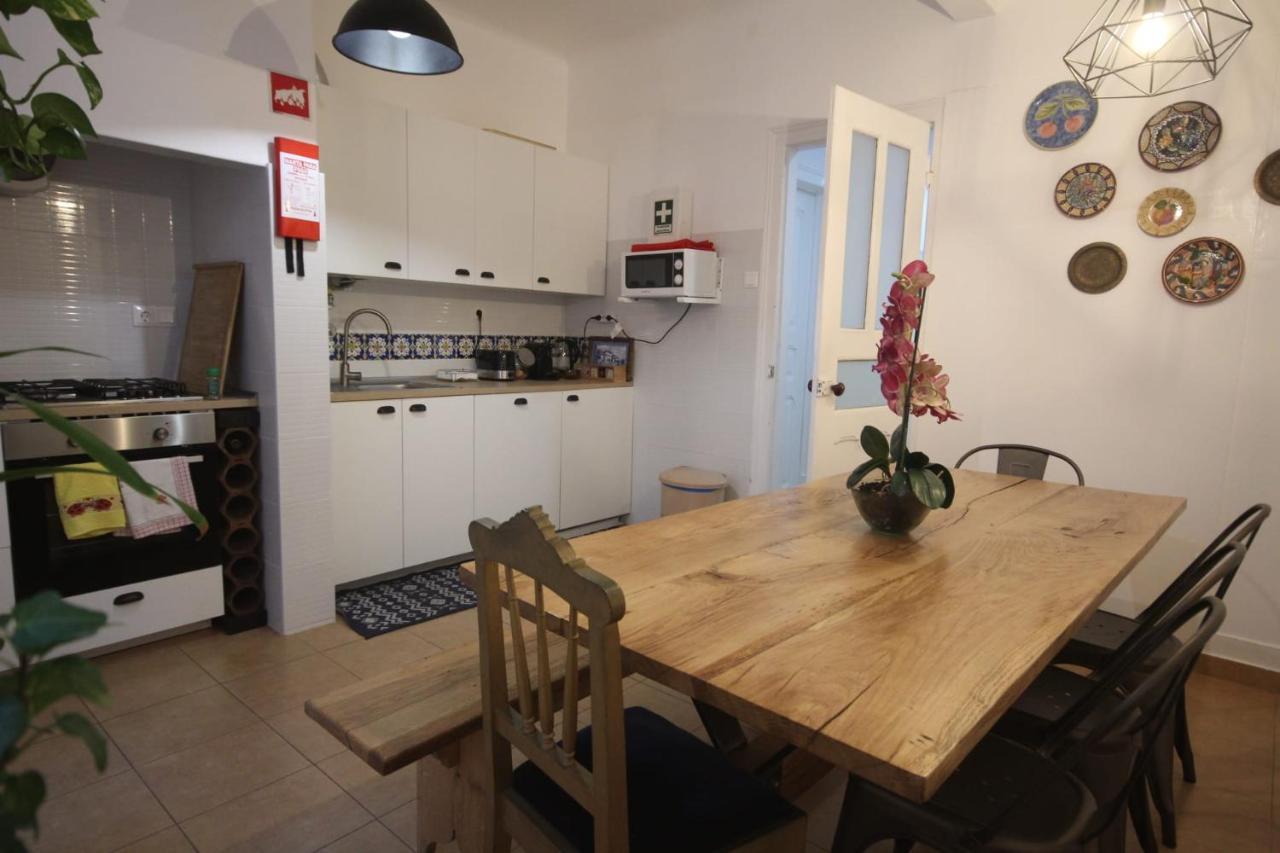 Antique M1 R1 - Amazing Double Room With Shared Bathroom In Marques Pombal リスボン エクステリア 写真