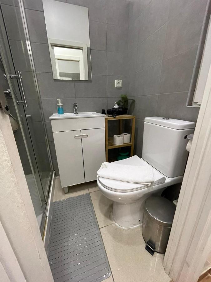 Antique M1 R1 - Amazing Double Room With Shared Bathroom In Marques Pombal リスボン エクステリア 写真